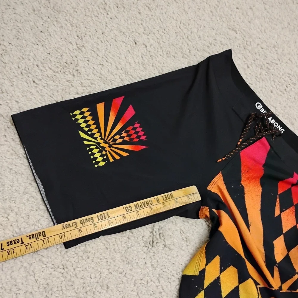 Billabong Andy Irons Rising Sun Board Shorts Mens 28 Hawaiian Surf Beach Swim